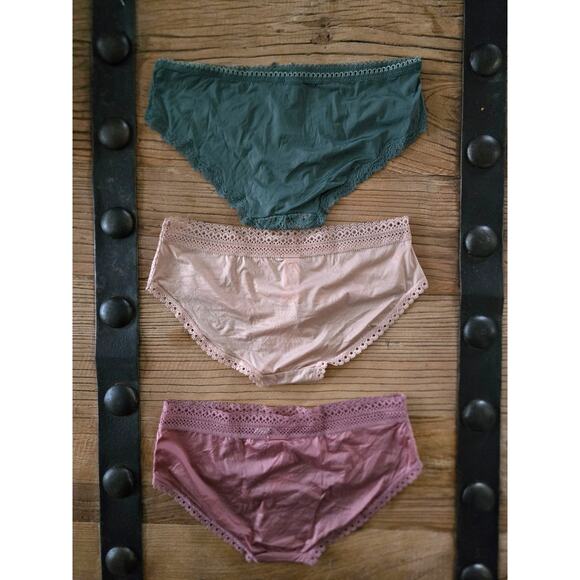 Victoria's Secret Body By Victoria Soft Satin Hip Hugger Panty sz XS New - Picture 5 of 5